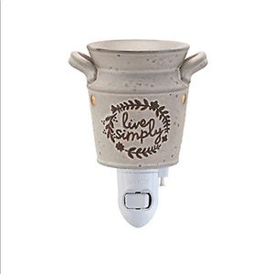 New! Mini Scentsy warmer